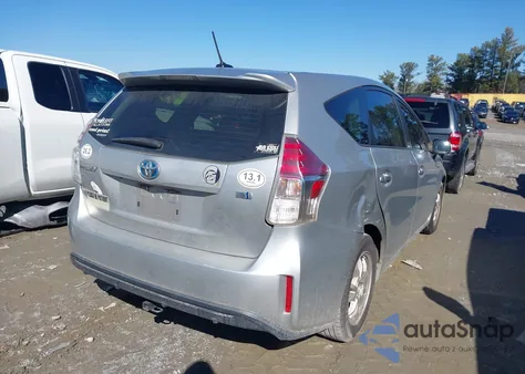 2015 Toyota Prius V Three z USA, uszkodzony, nr VIN JTDZN3EU3FJ035057